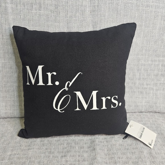 Dicksons Other - Dickson 12×12‎ MR. & Mrs. Pillow with 1st Peter 4:8 Bible Verse. Black White NWT